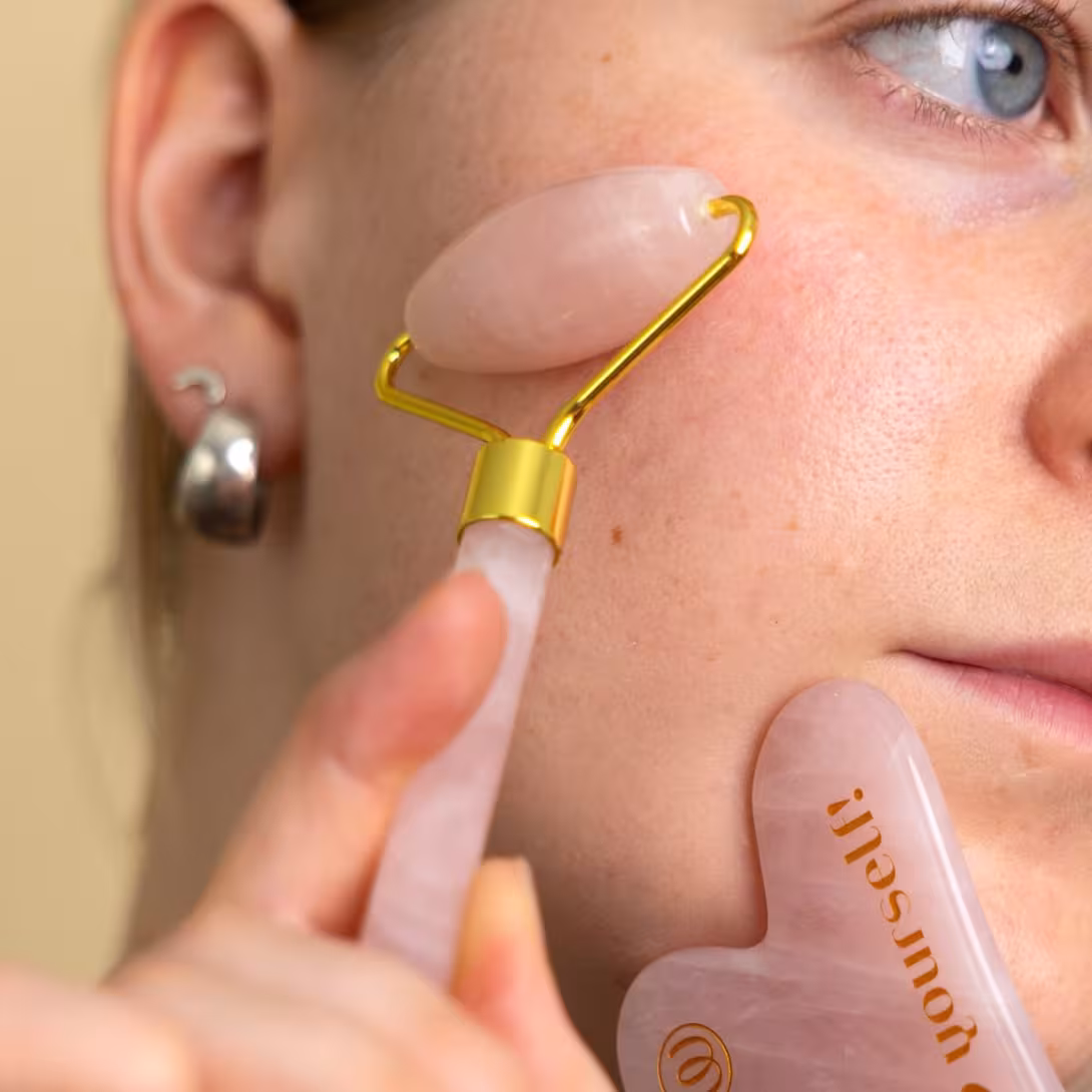 Набір масажерів гуаша Womanizer Gua Sha Set, ролер та скребок — фото 5
