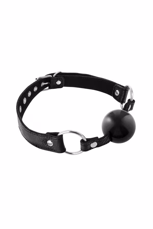 Кляп із силіконовою кулькою Fetish Tentation Premium Leather gag with silicone ball Black, шкіра