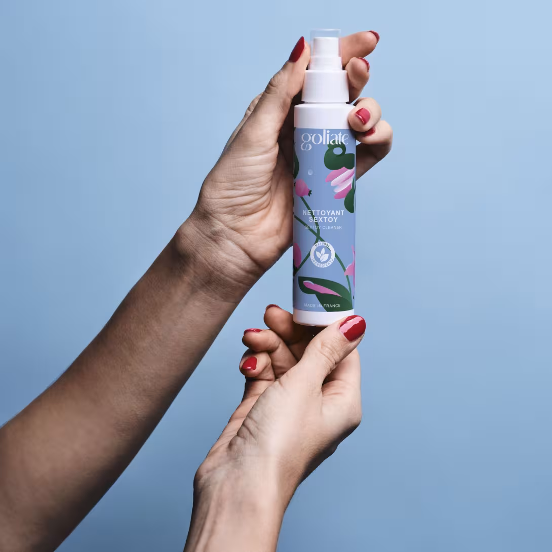 Антибактеріальний спрей для іграшок Goliate Nettoyant Sextoy 100 мл, безпечний для тіла — фото 12